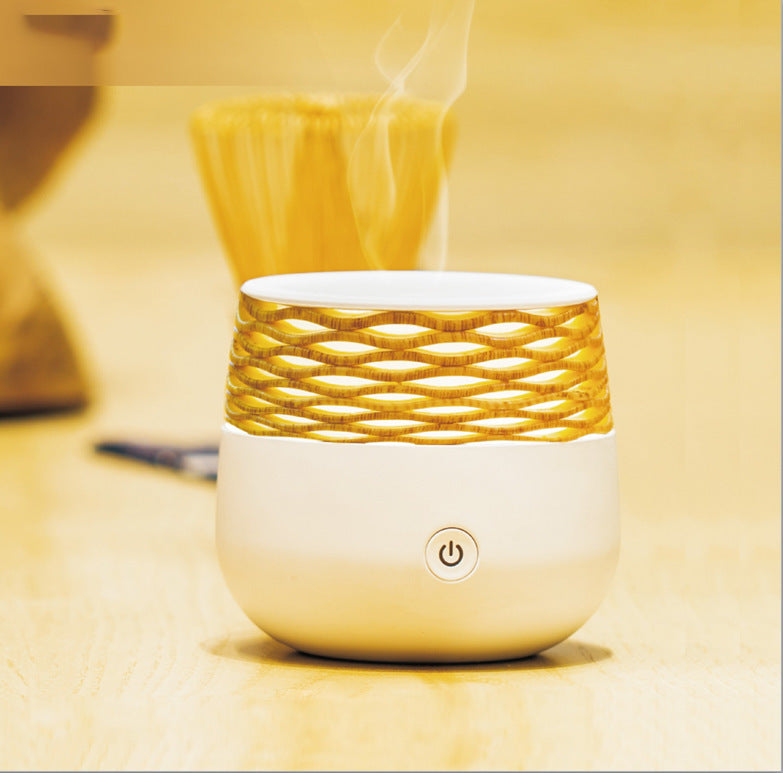 "Mini Aromatherapy Lamp – Portable Essential Oil Diffuser" 