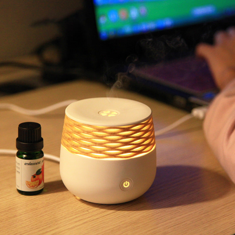 "Mini Aromatherapy Lamp – Portable Essential Oil Diffuser" 
